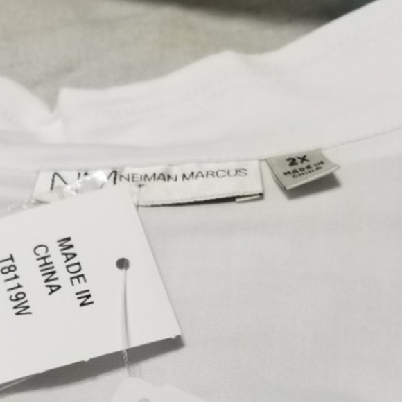 Neiman Marcus Embroidered Cold Shoulder Plus Top - Picture 6 of 8